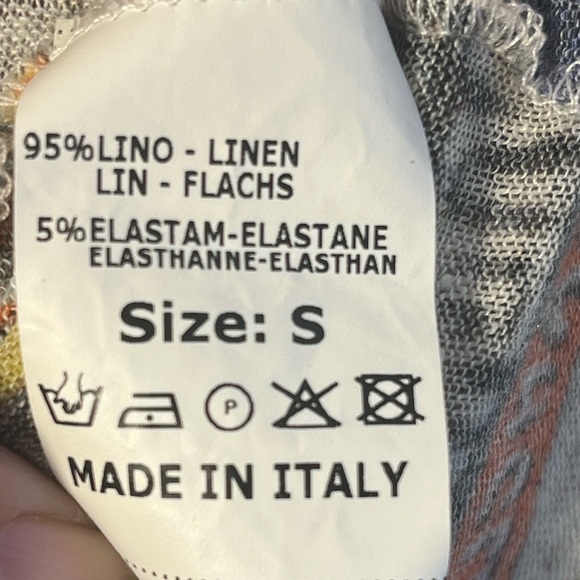 PRINTED ARTWORKS B A Travel Printed lightweight V-neck Linen blend oversized top - Picture 5 of 9